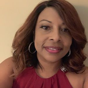 Meet your Posher, Liza